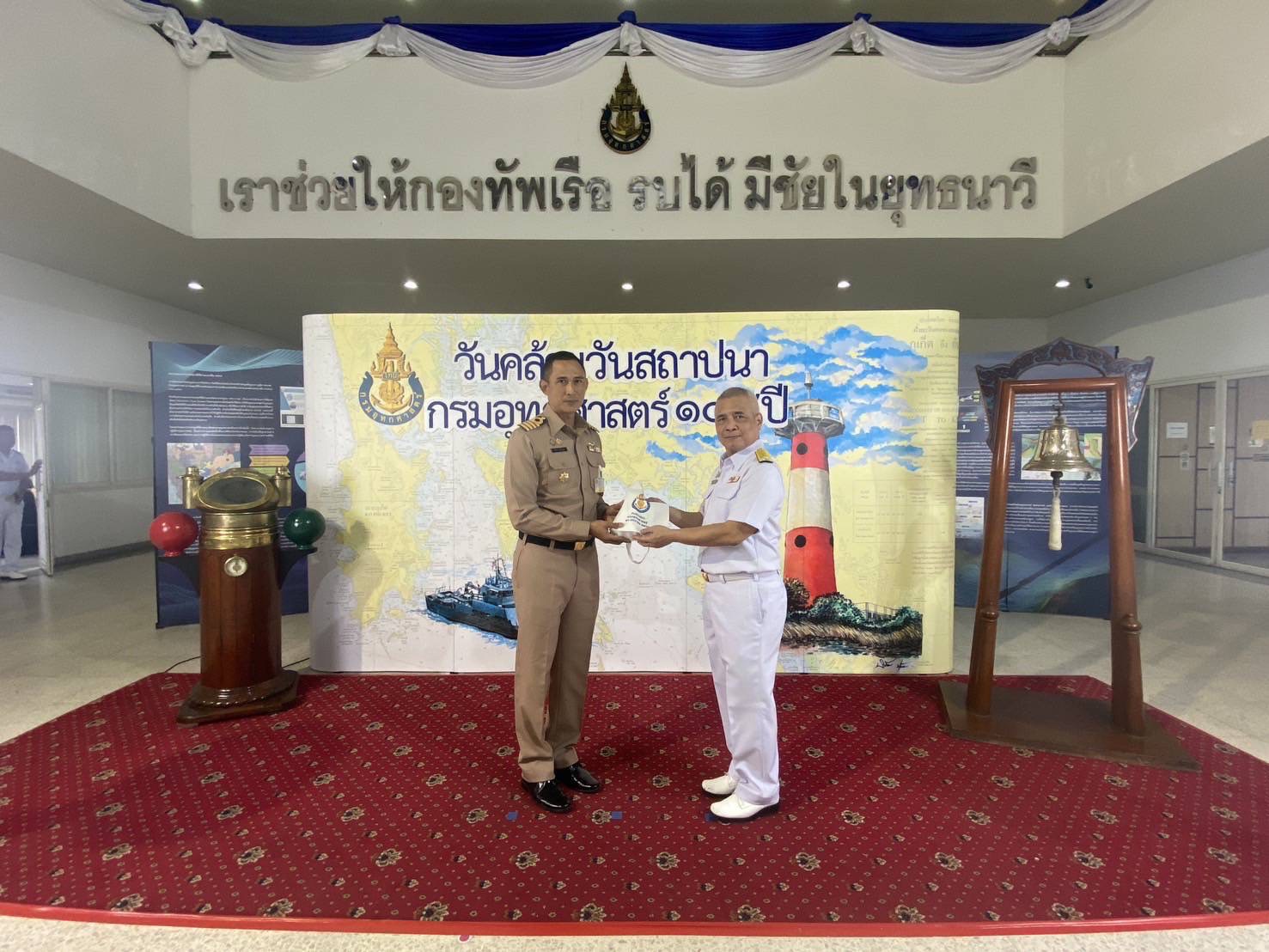 160168-01-02.jpg